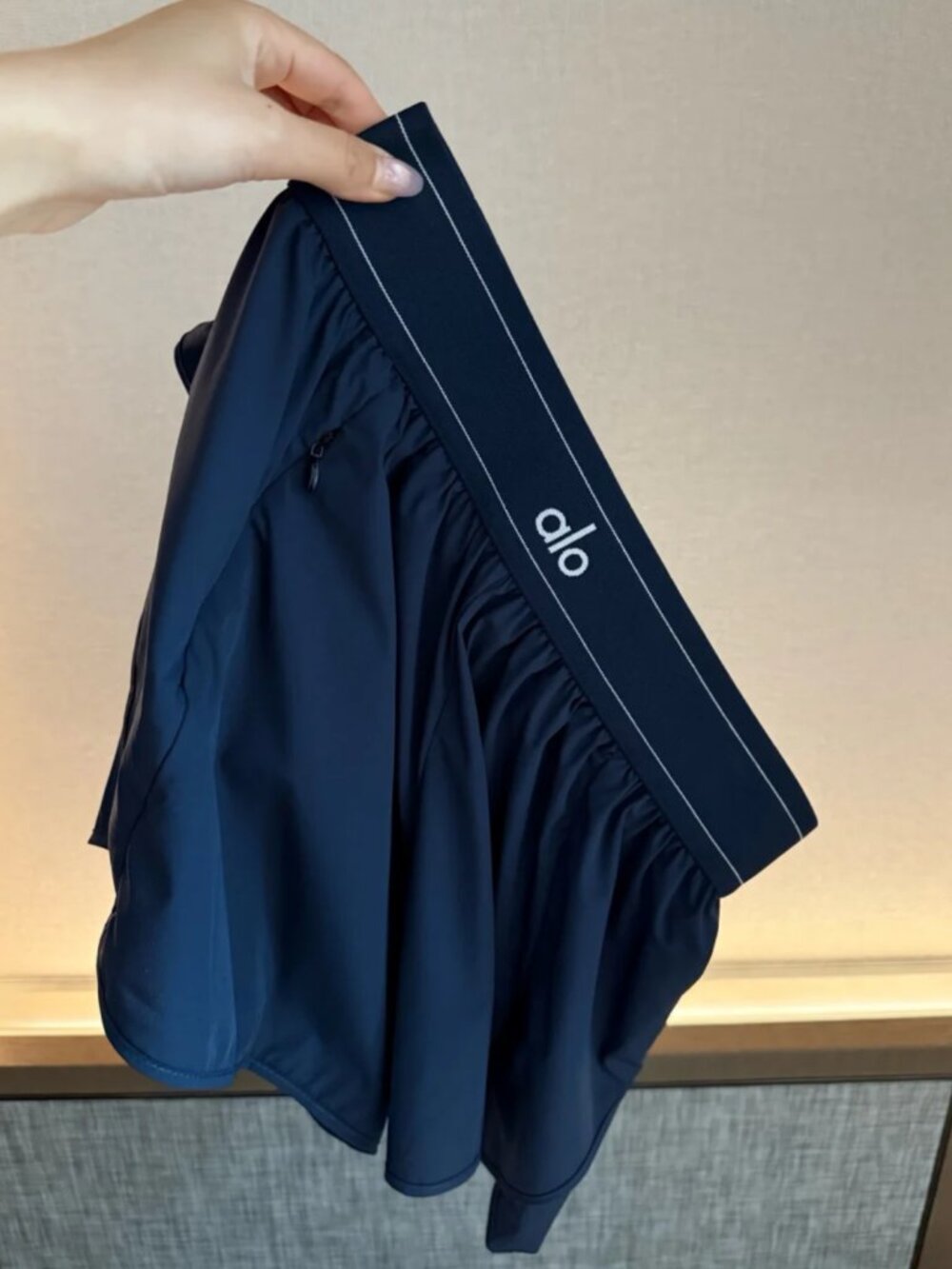 🖤ALO Yoga Athletic Shorts Navy Blue Versatile High Waisted Style - Picture 7 of 7